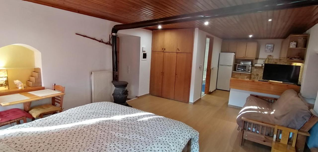 Adonis Guest House Dimitsana Exterior photo